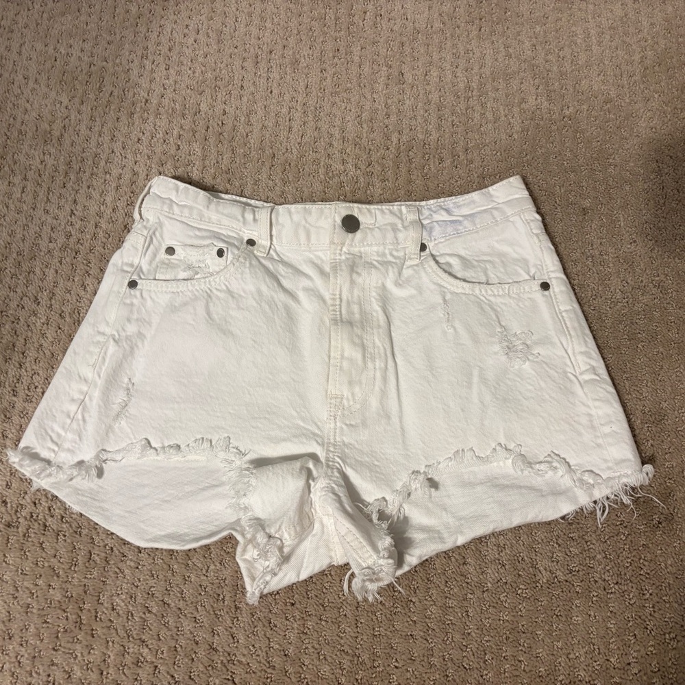 Zara White Distressed Denim Shorts